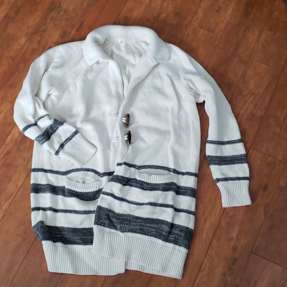 Beautiful Gap Sweater XL - Picture 1 of 4